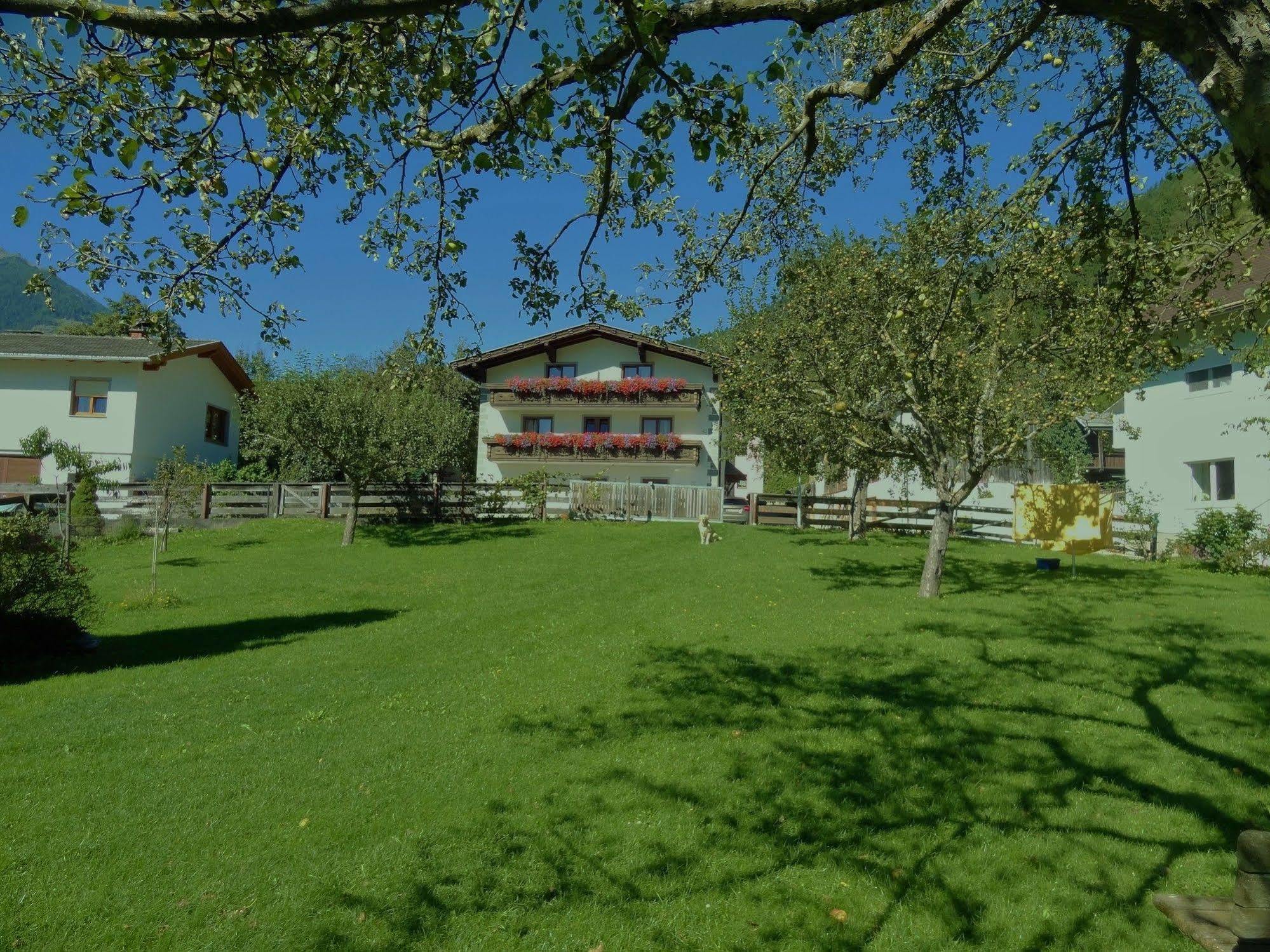 Gaestehaus Zwischenberger Obervellach Exteriér fotografie